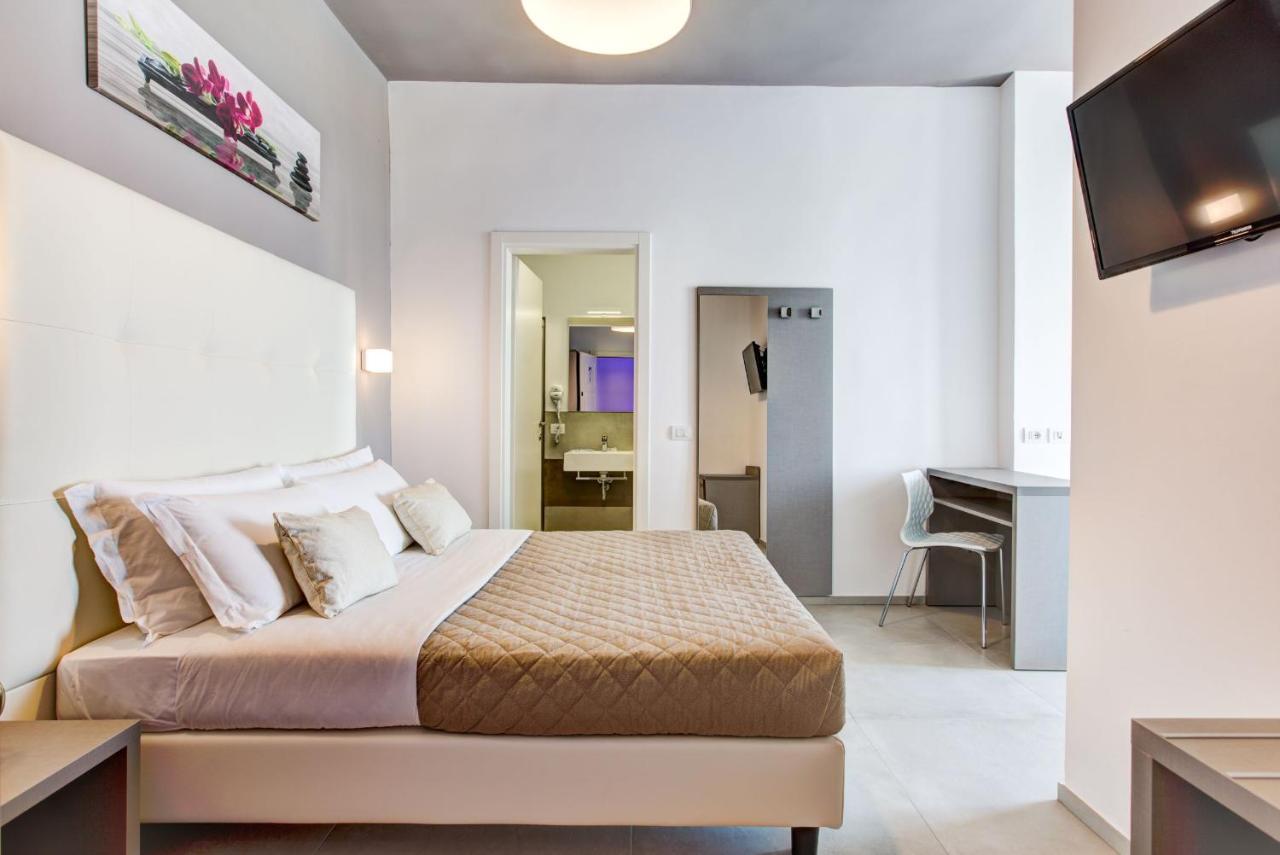 Hotel Villa Augustea Rimini Bagian luar foto