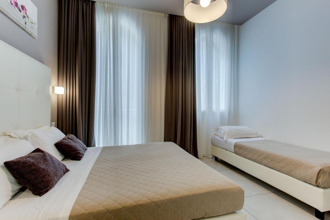 Hotel Villa Augustea Rimini Bagian luar foto