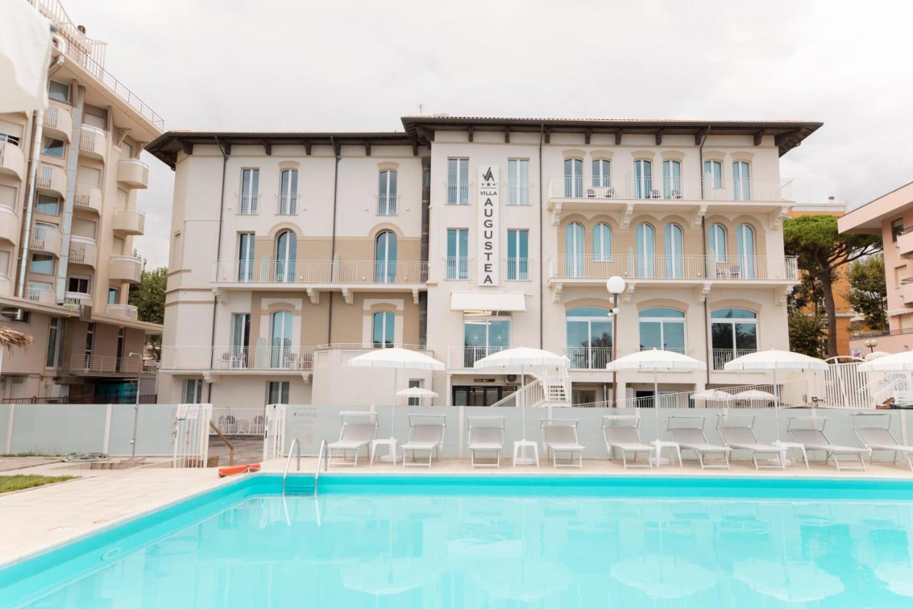 Hotel Villa Augustea Rimini Bagian luar foto